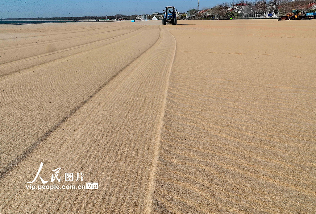 河北秦皇岛：沙滩清筛迎接八方游客【5】