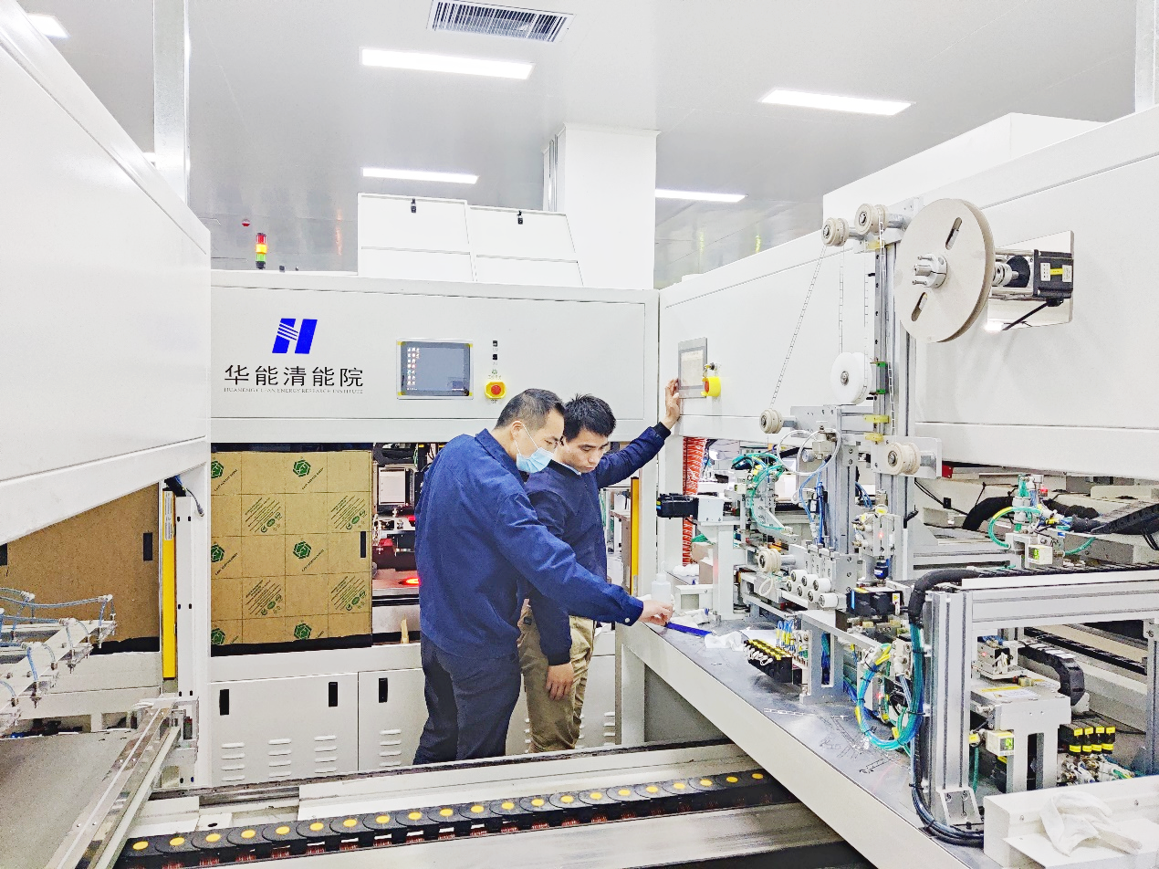 华能清能院位于山东省淄博市的光伏组件生产车间。图片由华能清能院提供.png