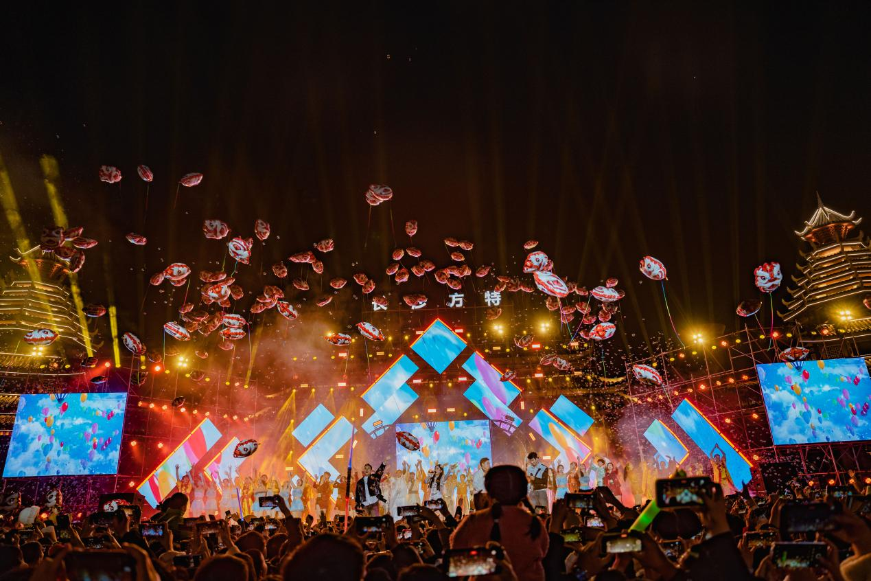 营业至零点！济南方特跨年夜将迎来烟花盛宴