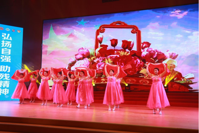 https://img2.jiemian.com/101/original/20250518/import_1747538222991320170012_a700xH.png