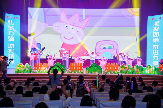 https://img1.jiemian.com/101/original/20250518/import_1747538222991320170018_a700xH.png