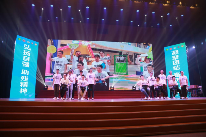 https://img1.jiemian.com/101/original/20250518/import_1747538222991320170013_a700xH.png
