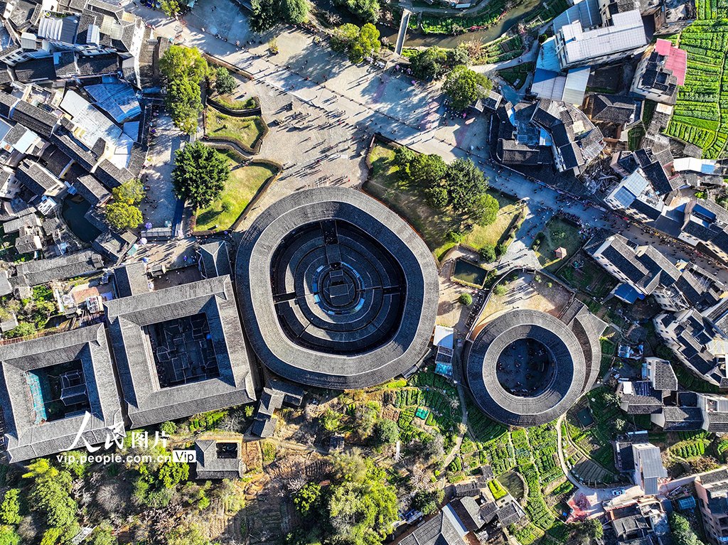 福建龙岩：永定土楼年味浓