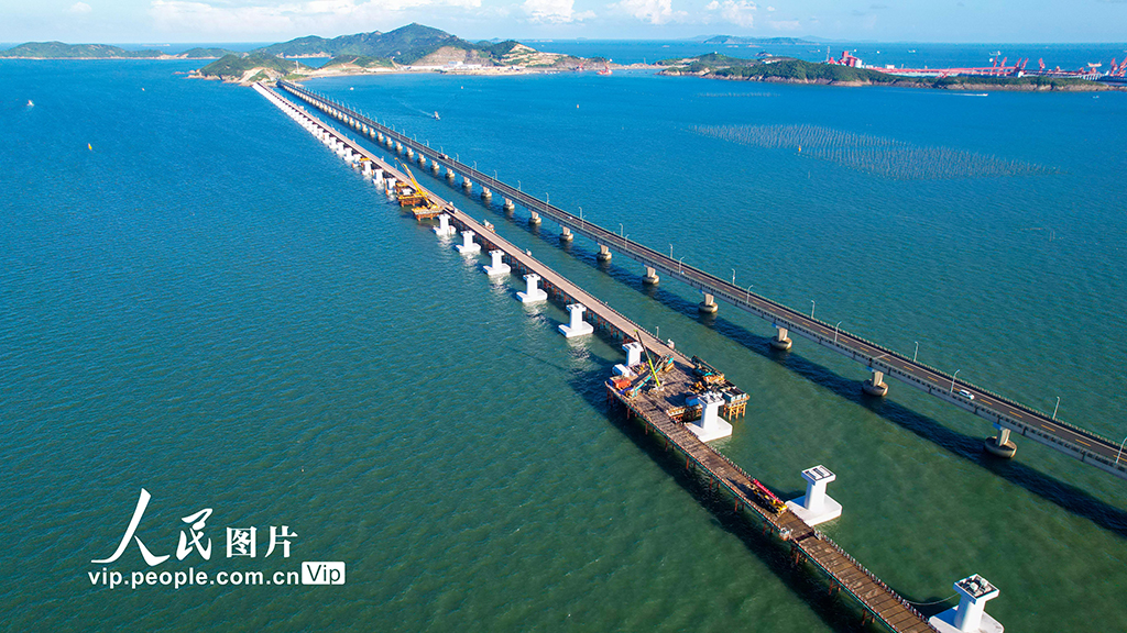 浙江台州：海上大桥建设忙【2】