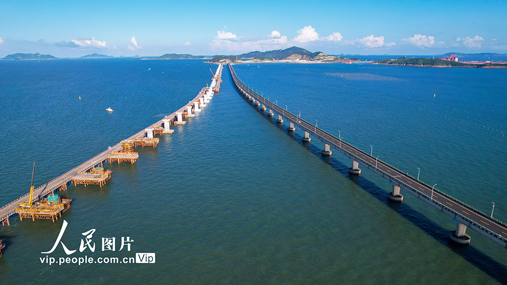 浙江台州：海上大桥建设忙【4】
