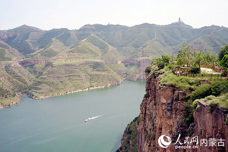 准格尔旗黄河大峡谷景区。人民网记者 苗阳摄
